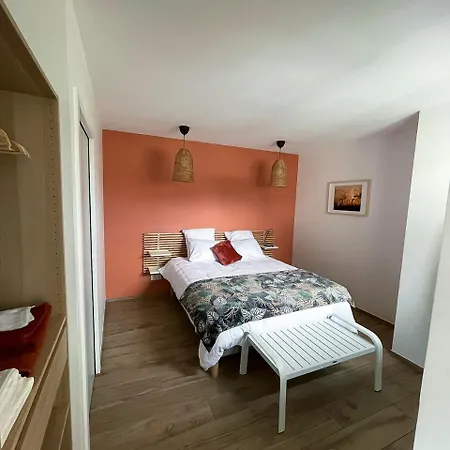 Appartements Guesthouse1 Et Guesthouse2 Sword Beach Colleville-Montgomery Exterior photo